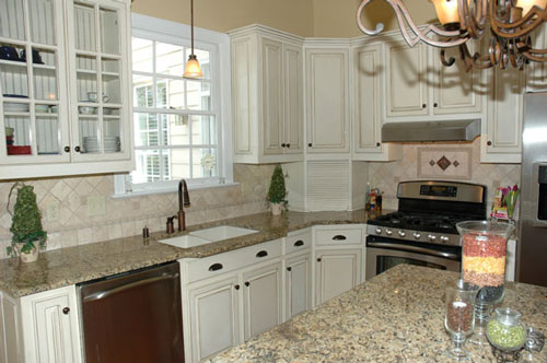 Glazed White Kitchen Cabinets