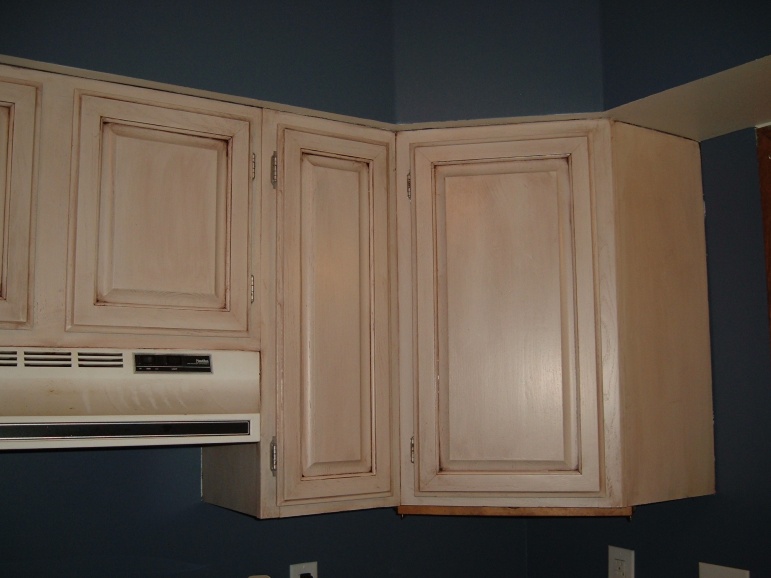 Painting and Glazing Kitchen Cabinets