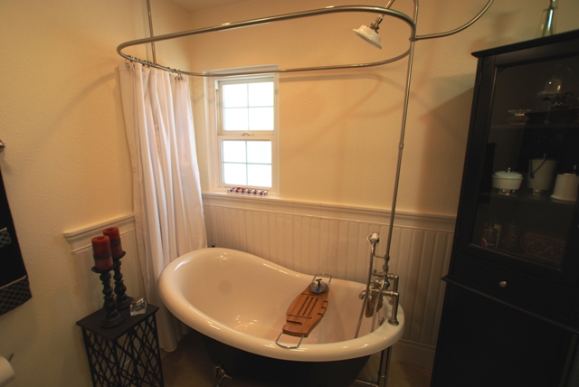 Shower Curtain Rod for Clawfoot Tub