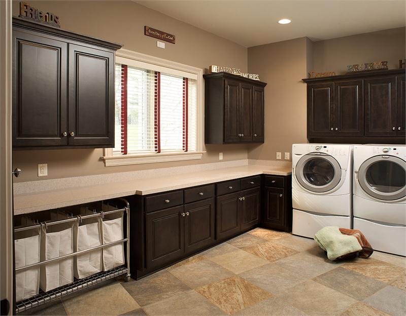 Laundry Room Cabinets Design