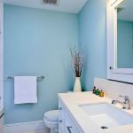 Blue and White Bathroom Decorating Ideas