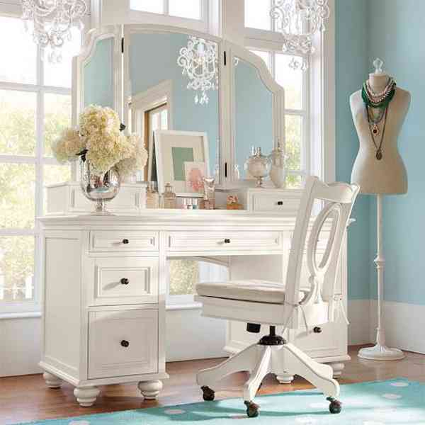 White Bedroom Vanity Set