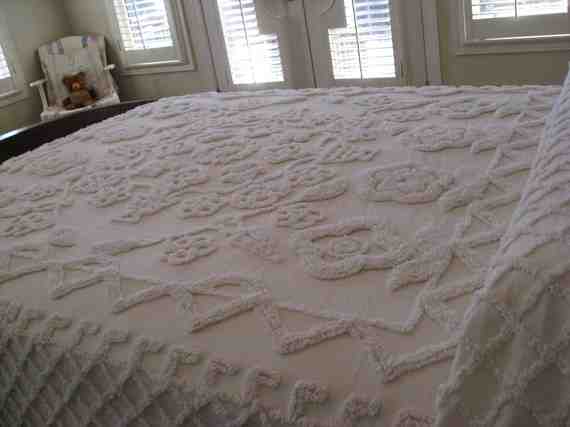 Queen Size Chenille Bedspreads