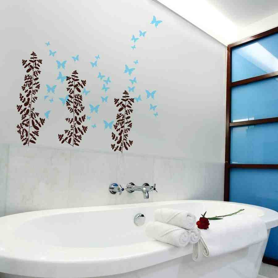 Bathroom Wall Decor: Pick a Fun and Stylish Theme - Decor Ideas