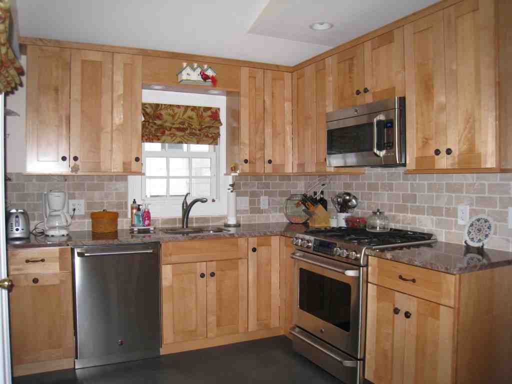 Natural Oak Kitchen Cabinets - Decor Ideas