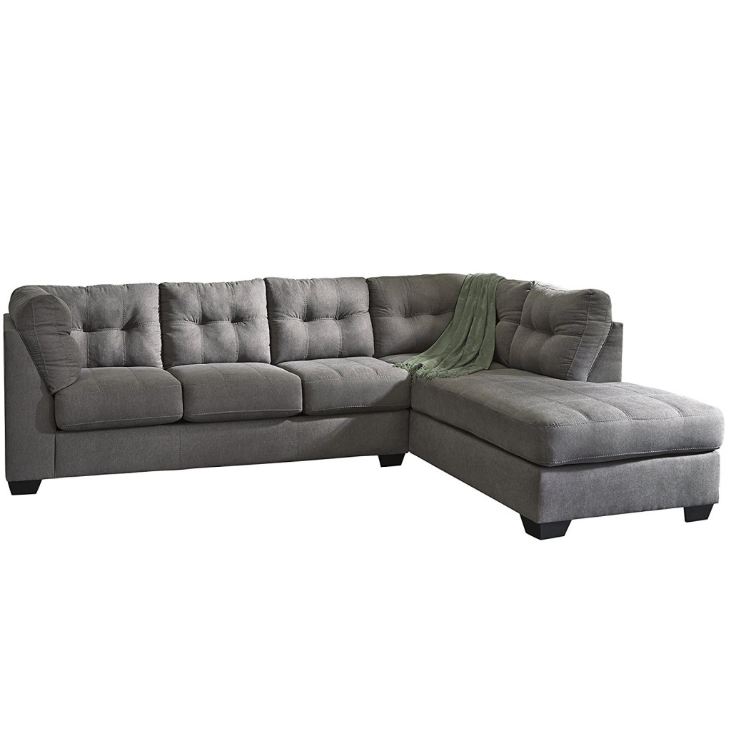 Benchcraft Maier Sectional With Right Side Facing Chaise